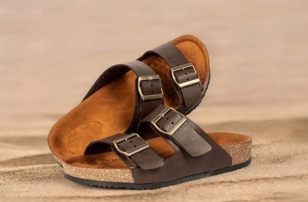 Sandalia de Cuero Estilo Clásico